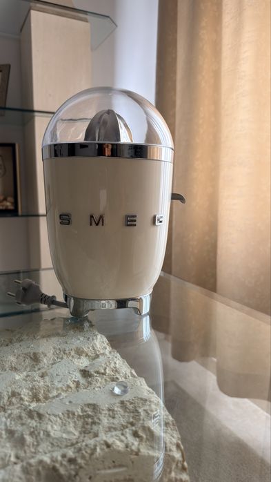 Espremedor SMEG