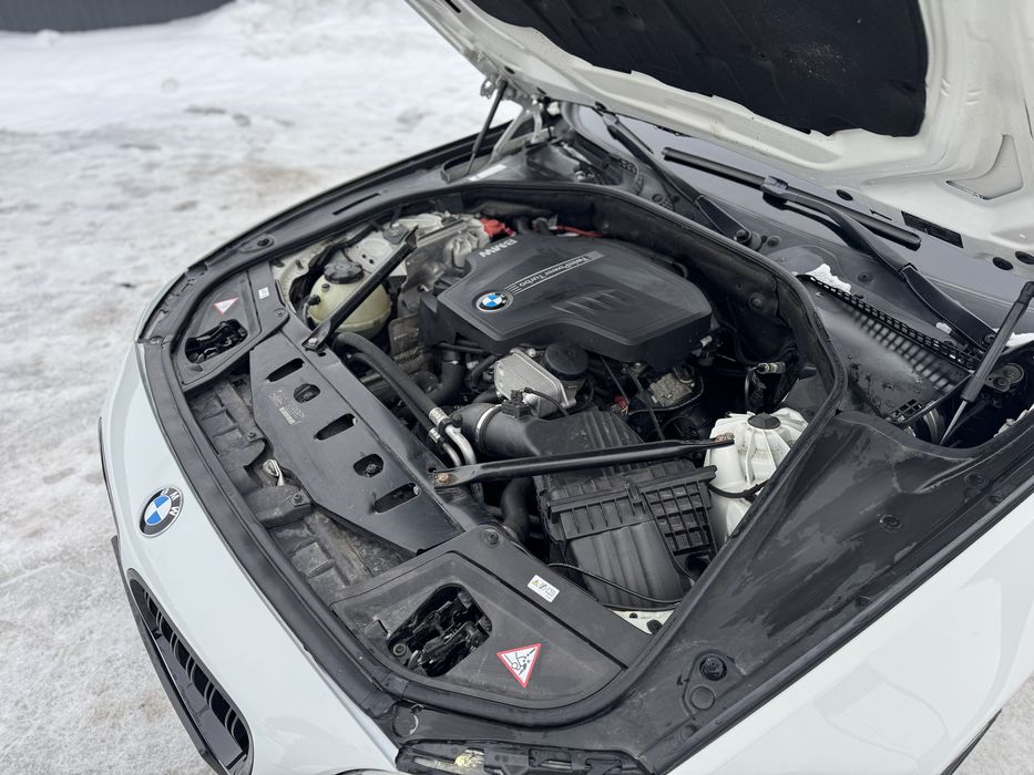 Бмв ф10 528і 2012 не фарбована повний привід