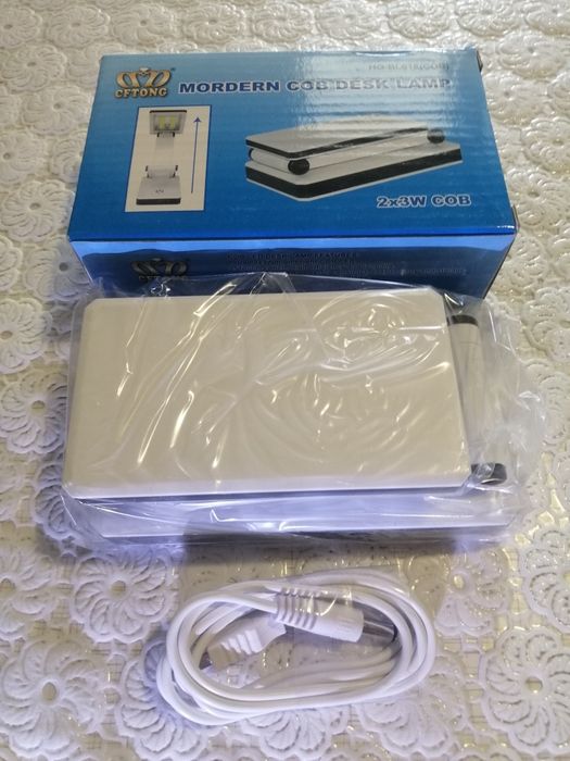 Настольная светодиодная LED лампа