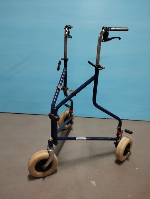 Інвалідна коляска