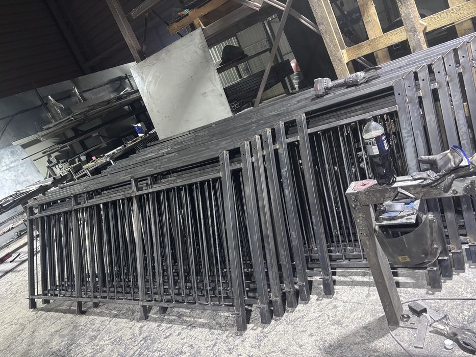 Uslugi Spawalnicze  MEBLE LOFTOWE,  Balustrady