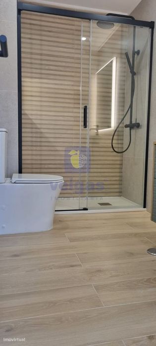 Apartamento T2+1 Central na Venteira, Amadora em Renovação Total
