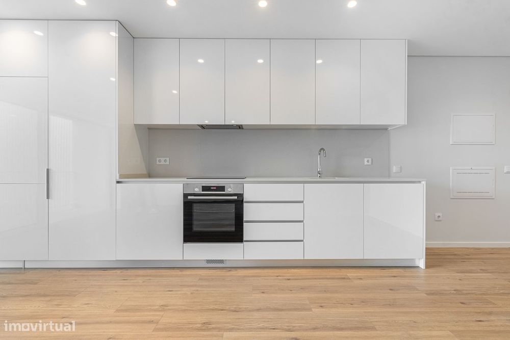 Apartamento T2 Novo para Arrendamento