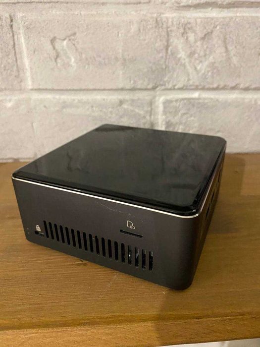 Міні ПК Nuc7i3bnh