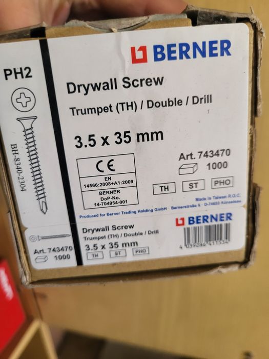 Wkręty hilti  zawory uniflot