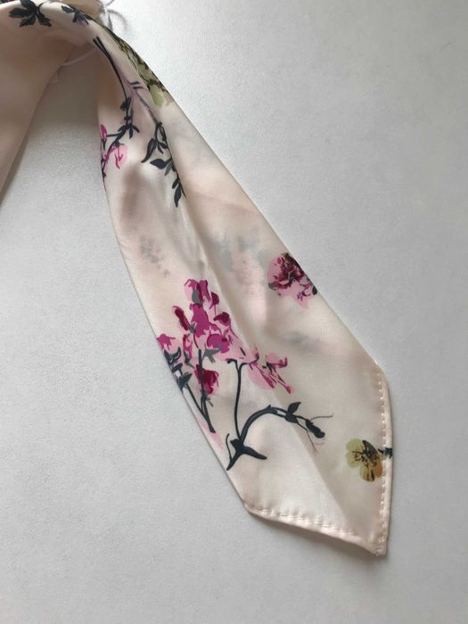 Шовкова резинка для волосся h&m