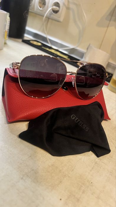 Оригінальні жіночі окуляри GUESS, нові!