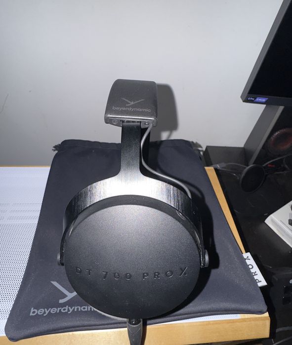Beyerdynamic DT 700 Pro X (48 Ohms) em excelente estado de conservação e funcionamento 100% perfeito