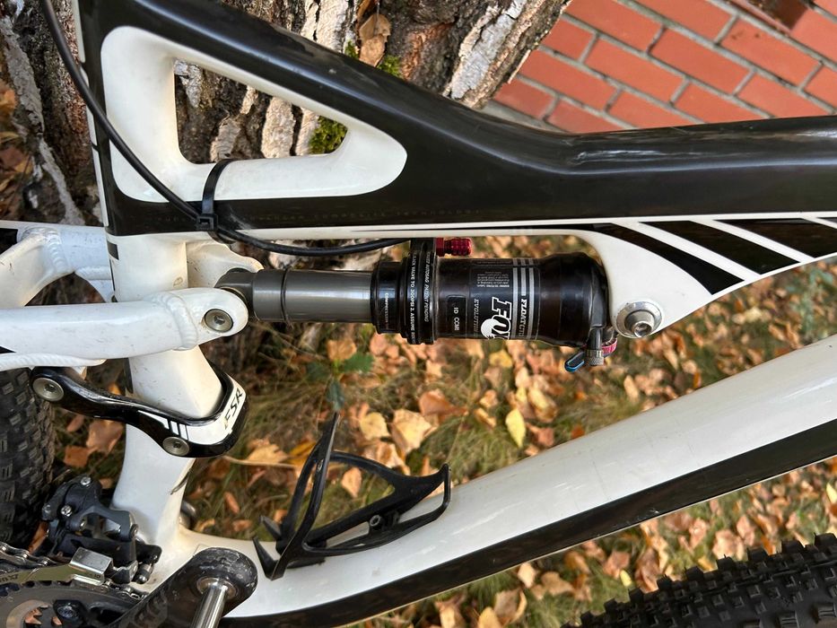 Specialized Camber Comp Carbon 29 M
