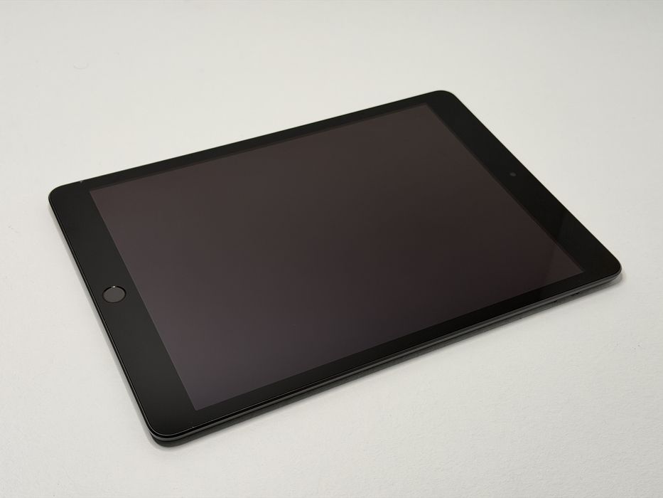 iPad 9. gen. (A2602) - 64GB - faktura VAT 23%