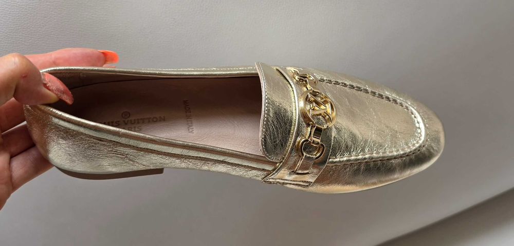 Louis Vuitton złote mokasyny roz 41