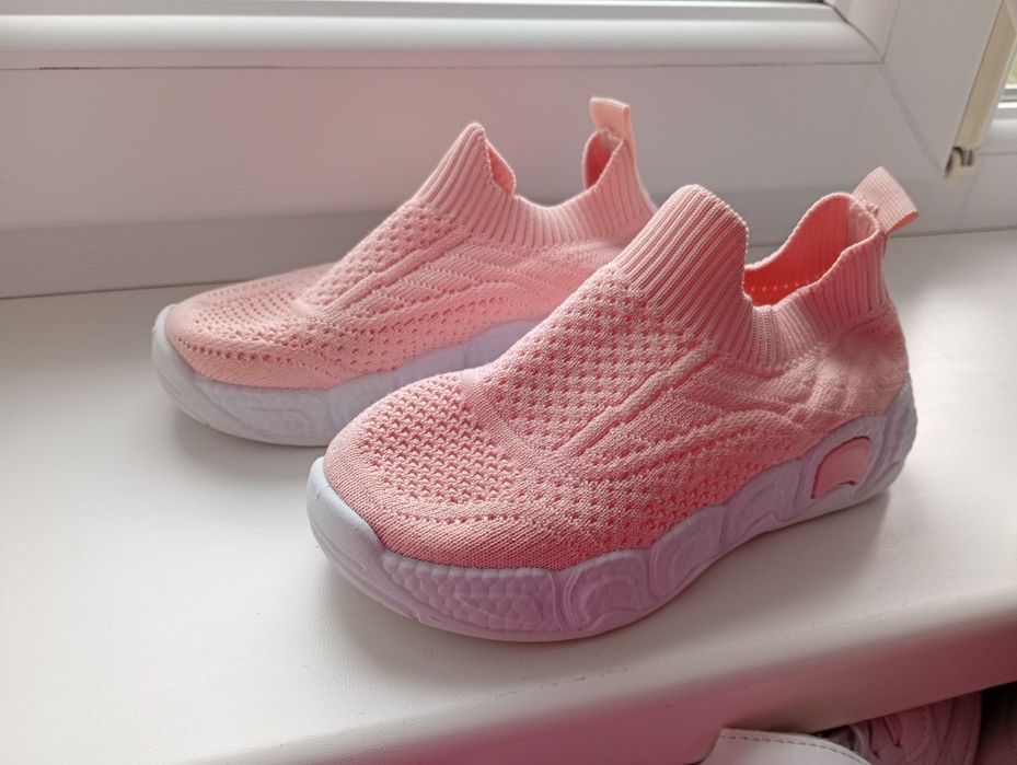 Дитяче взуття 29 розмір