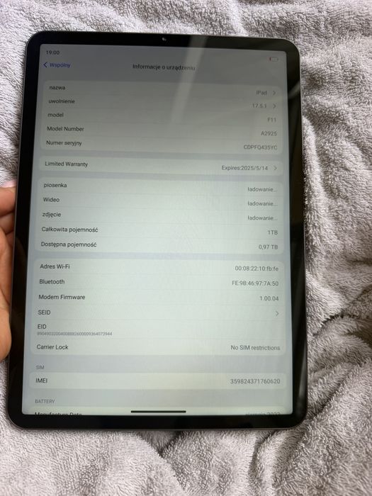Tablet 1TB + klawiatura z etui + gratis apple pensil