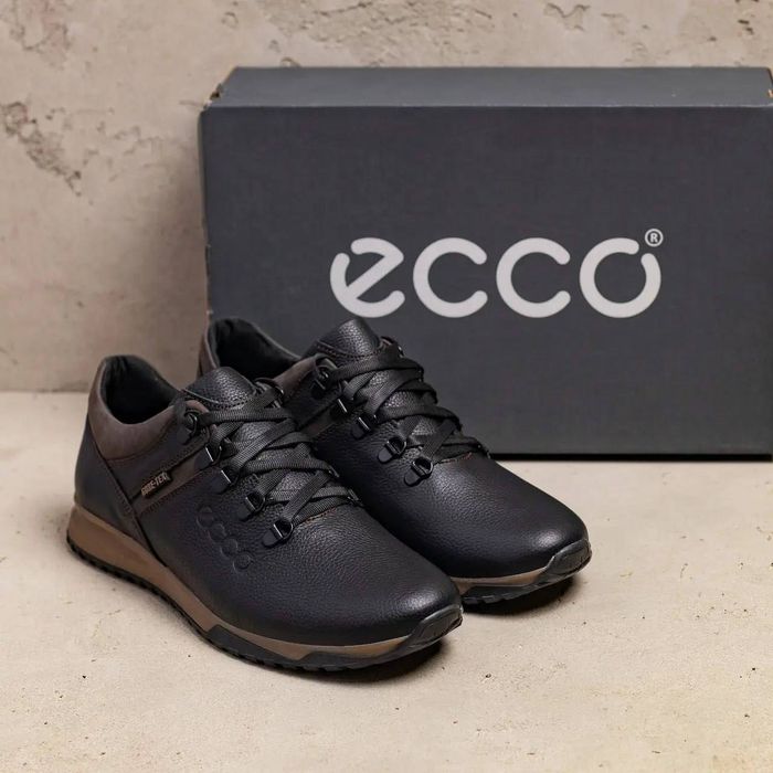 Мужские низкие кроссовки ecco черные кожаные демисезон