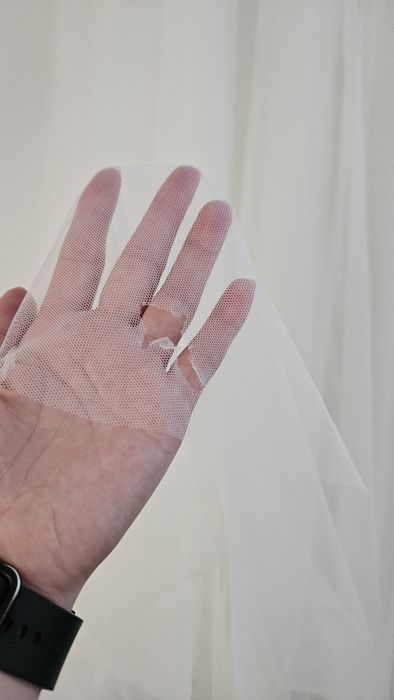 Suknia ślubna, koronka