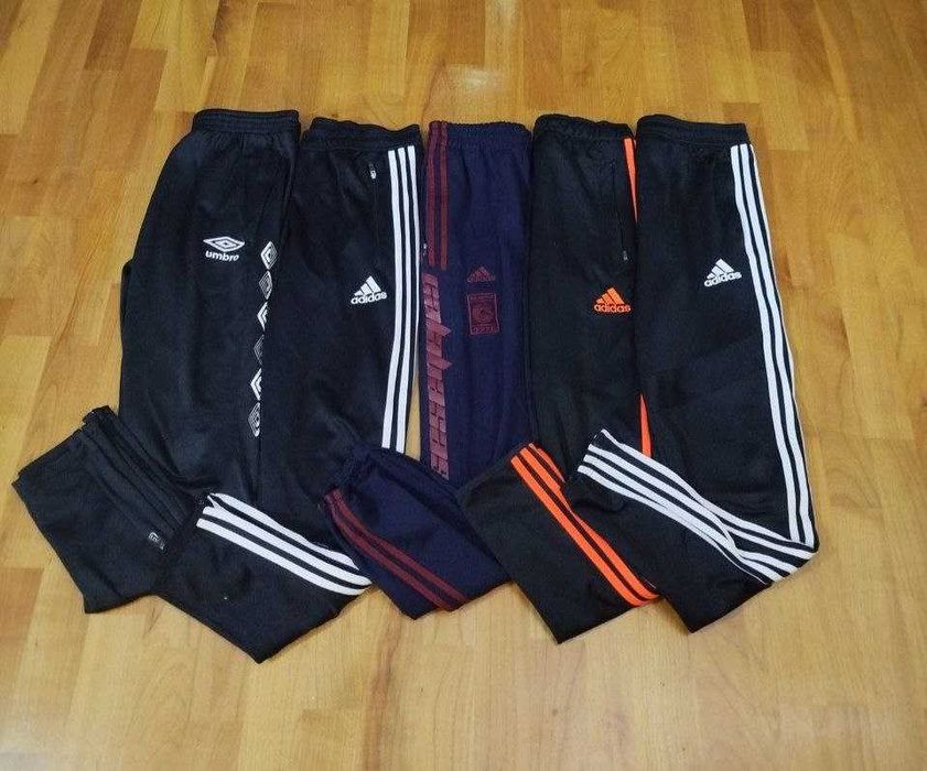 Оригінальні спортивні штани Adidas та Umbro на лампасах. S-M р