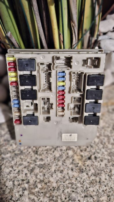 Caixa de Fusiveis Renault Clio III ou Renault Modus