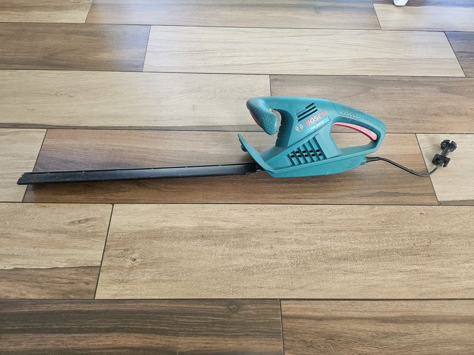 Bosch przewodowe nożyce do żywopłotu