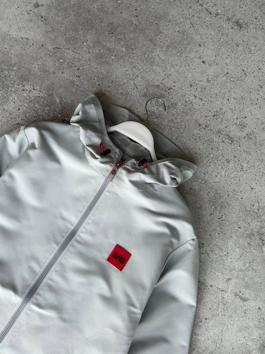 Hugo Boss куртка