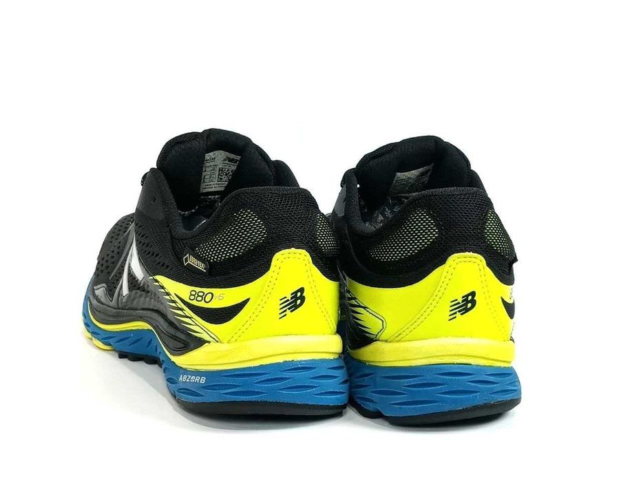Беговые кроссовки New Balance 880 V6 Gore-Tex Оригинал