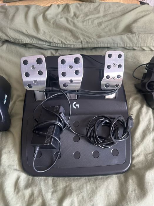 Ігрове кермо Logitech g923