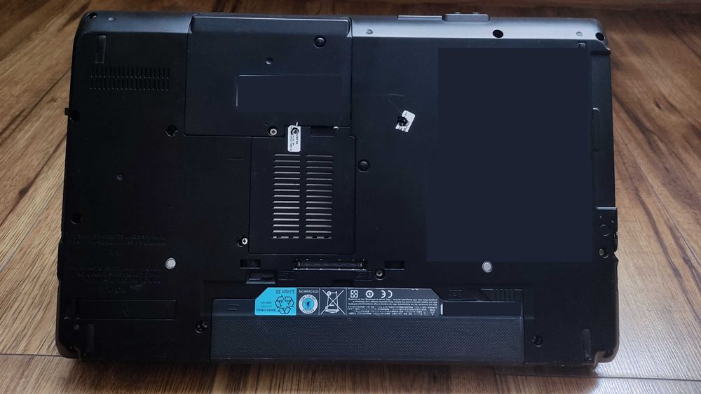 Laptop Fujitsu lifebook E751