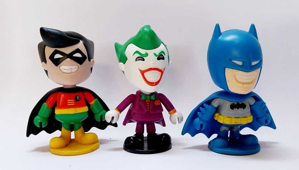 Bonecos Robin, Joker e Batman em pvc