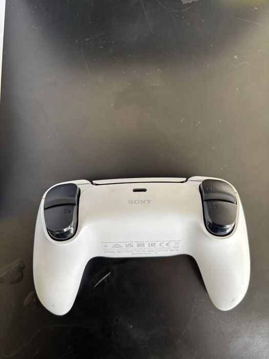 PS5 Slim 1TB Pouco uso