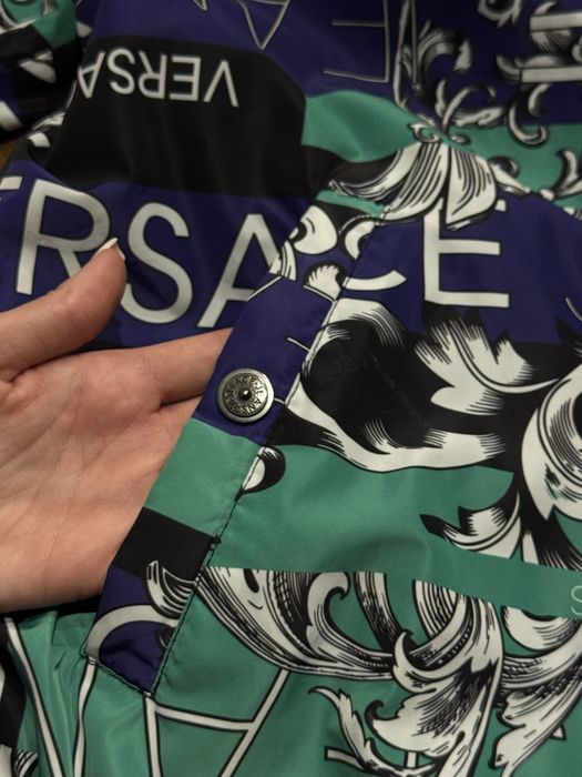 Чоловіча вітровка Versace