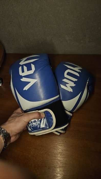Рукавиці боксерські Venum