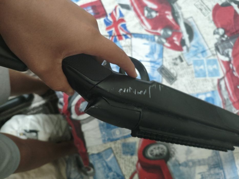 Продам винтовку игрушечную но опасную