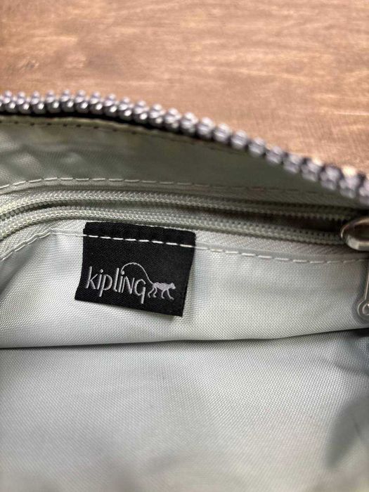Маленька сумочка крос-боді kipling