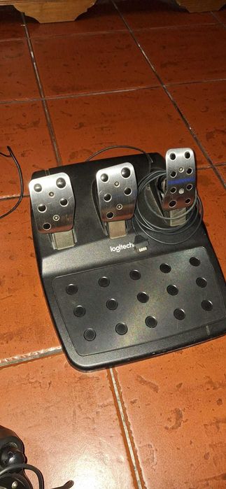 LOGITECH G920 - Volante + Pedais + Shifter
