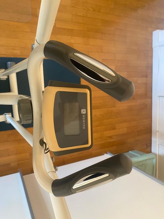 Elliptical Machine in Excellent Condition64284809340417121