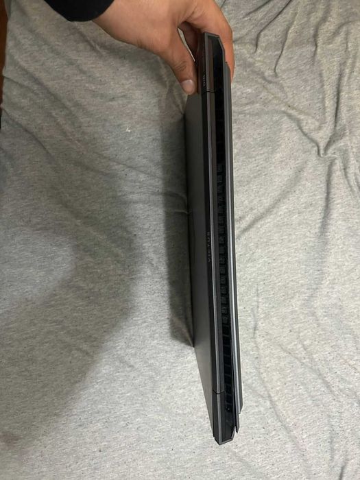 HP Victus 16 - RTX 3060 • AMD Ryzen 7 5800H • 16GB RAM