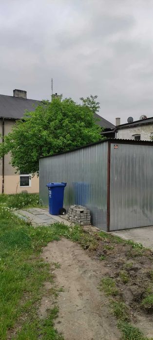 Sprzedam garaż do samodzielnej rozbiórki - Więcej