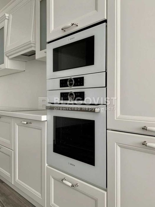 Маккейна Джона (Кудрі Івана), 7, ЖК Central Park;