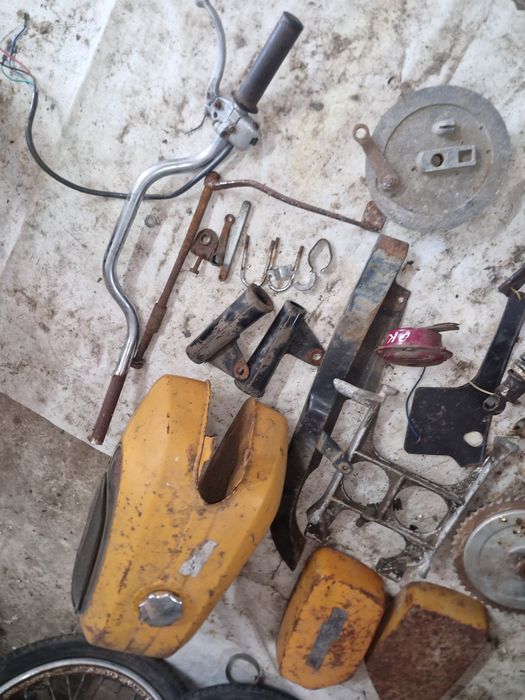 Jawa CZ 175 SPORT 477 CZEŚĆ bak lampa stopki lagi itp
