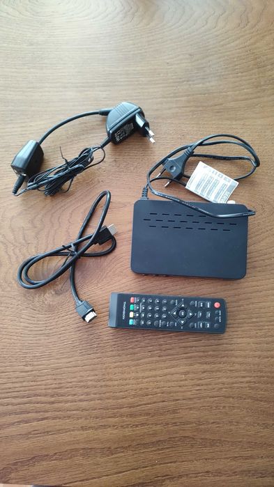 Dekoder THOMSON THT808 DVB-T2/HEVC/H.265