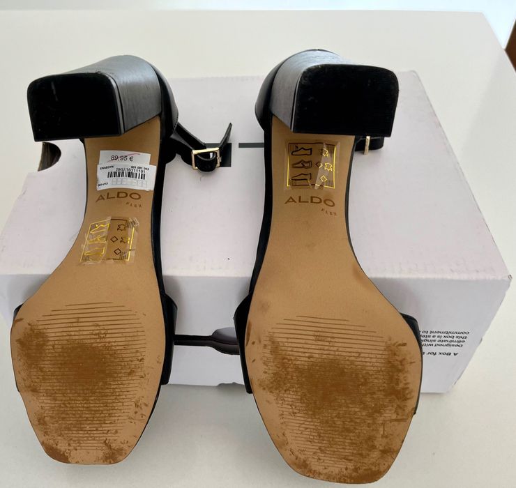 Sandálias Aldo tamanho 38 como nova