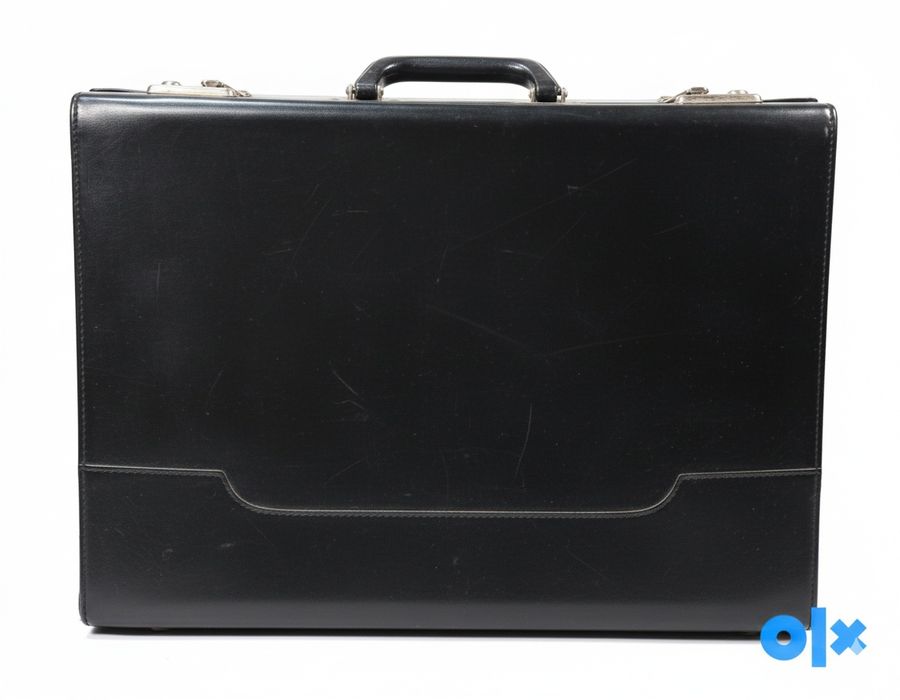 Дипломат / Класичний Чорний Кейс для документів А4.