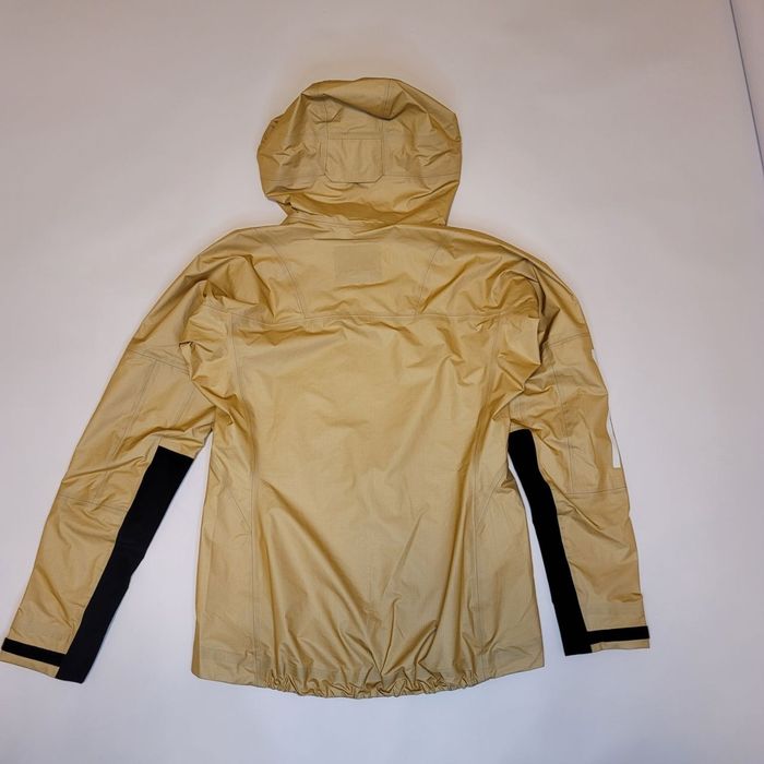 Топова водозахищена куртка Adidas Terrrex Goretex