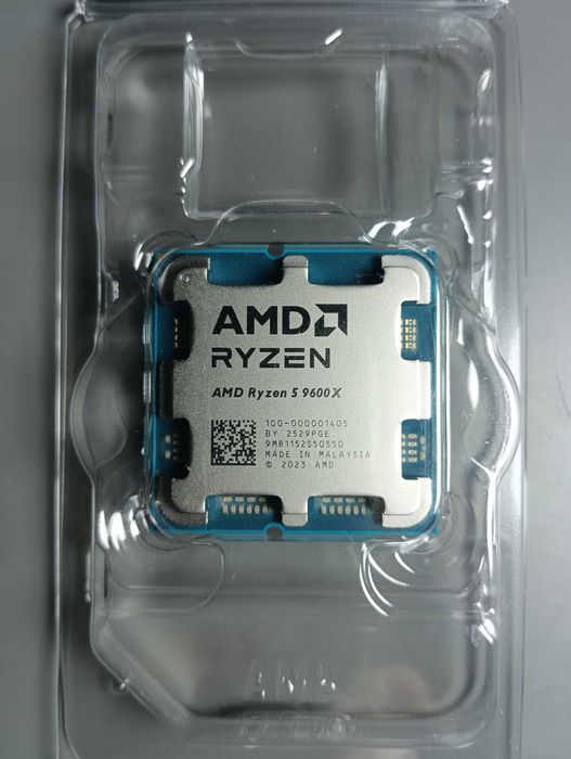 Процесор AMD Ryzen 5 9600X