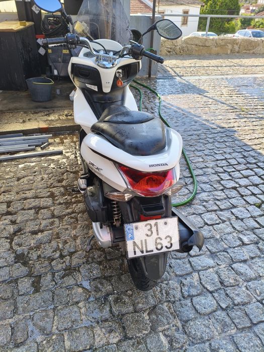 Honda pcx scooter 125