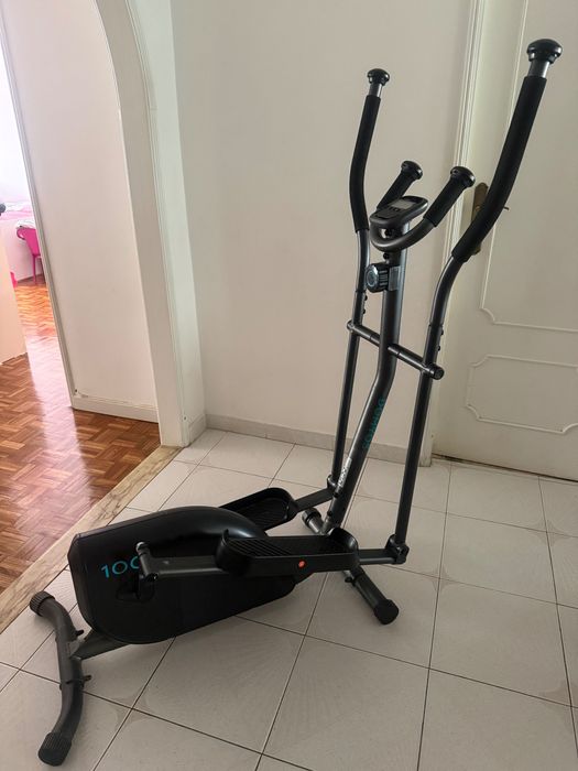 Elíptica em bom estado