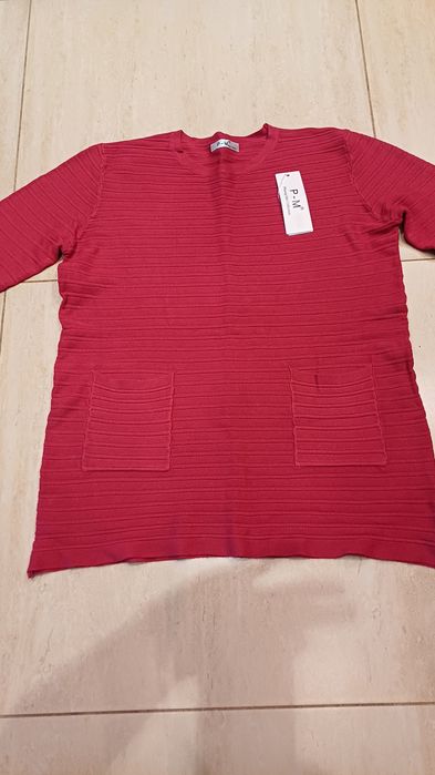 Sweter damski czerwony XXL.