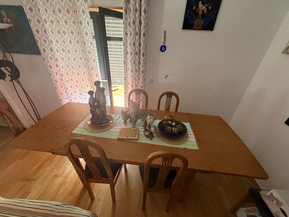 Mesa de sala extensivel em bom estado