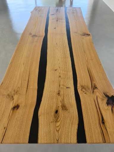 Mesas em Prancha Única.Mesas rústicas.