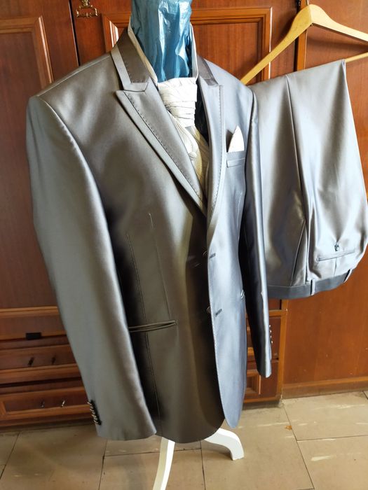 Ekskluzywny garnitur Giovani Gilbert Slim Fit 182