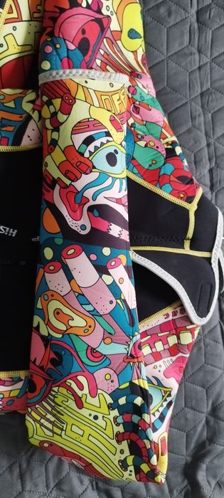 Pianka neoprenowa do pływania